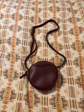 Portland Leather small circle bag